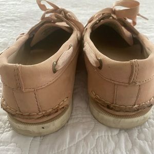 Women’s shoes